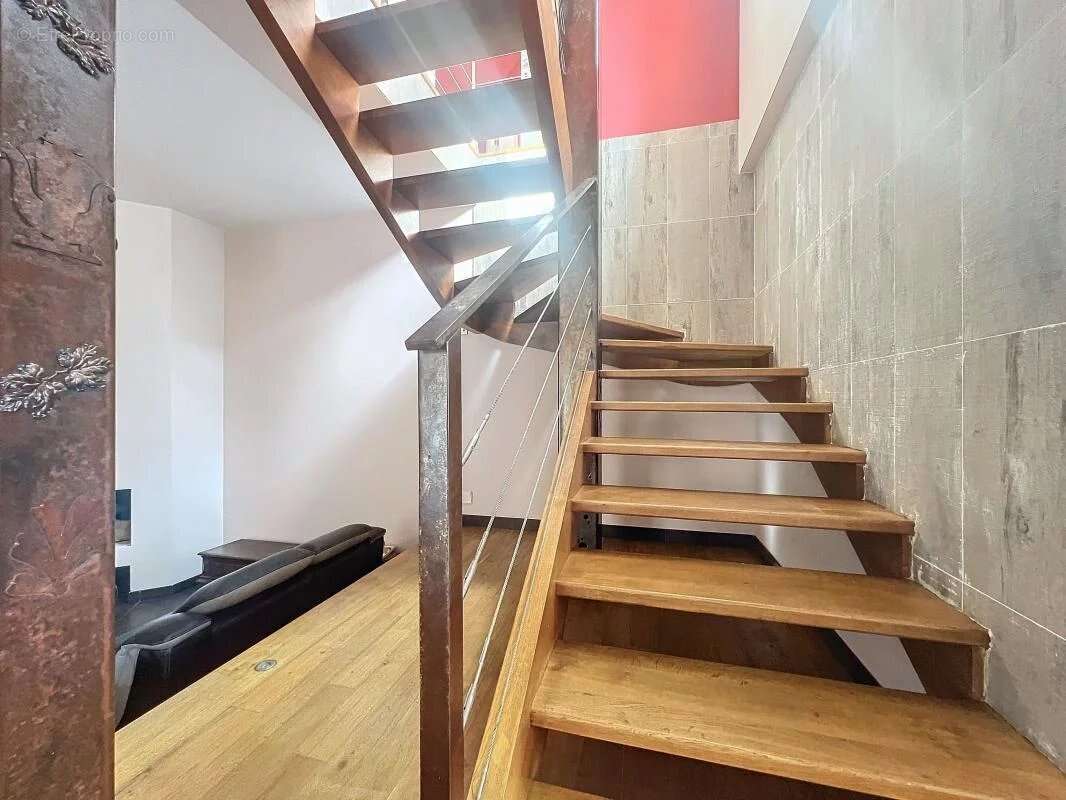 Menton, propriété de 250 m2 avec 2 000 m2 de terrain et piscine - photo 14