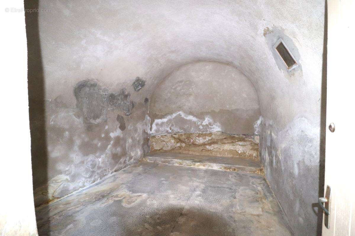 Maison à BERRE-LES-ALPES