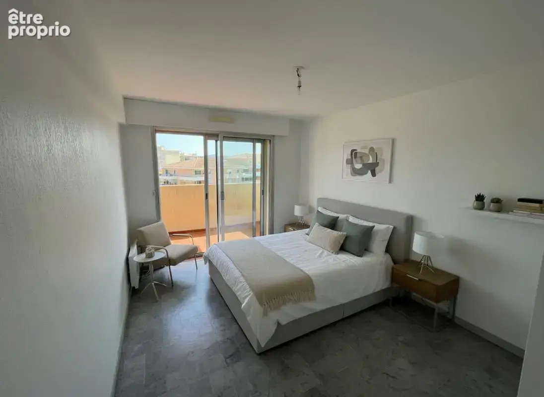 Appartement 2 Pièces dernier étage Fréjus sans vis à vis - photo 3