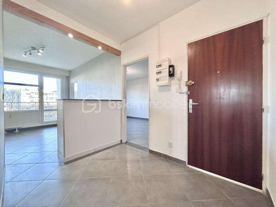 Appartement à COGNIN