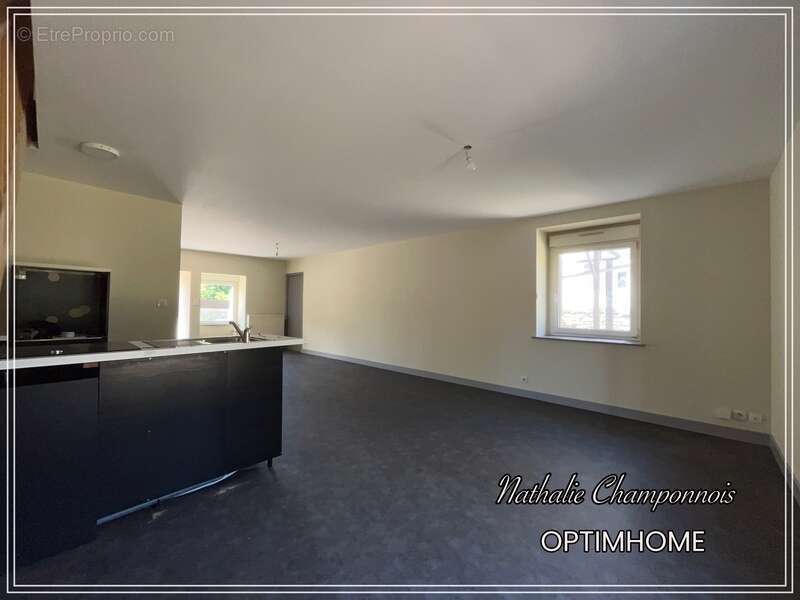 Chargey-lès-Gray (70100)- Maison rénovée 90 m² - 3 chambres - Garage - Terrasse - photo 4