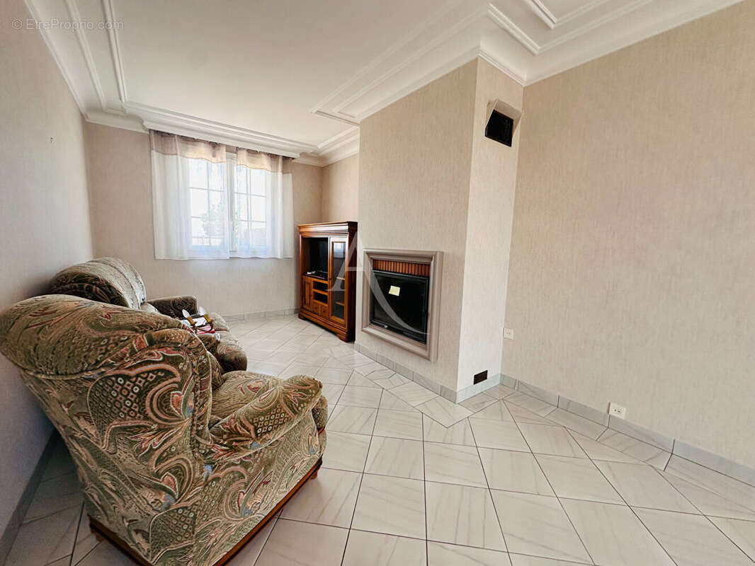 Maison Villebarou 5 pièce(s) 120 m² - photo 4