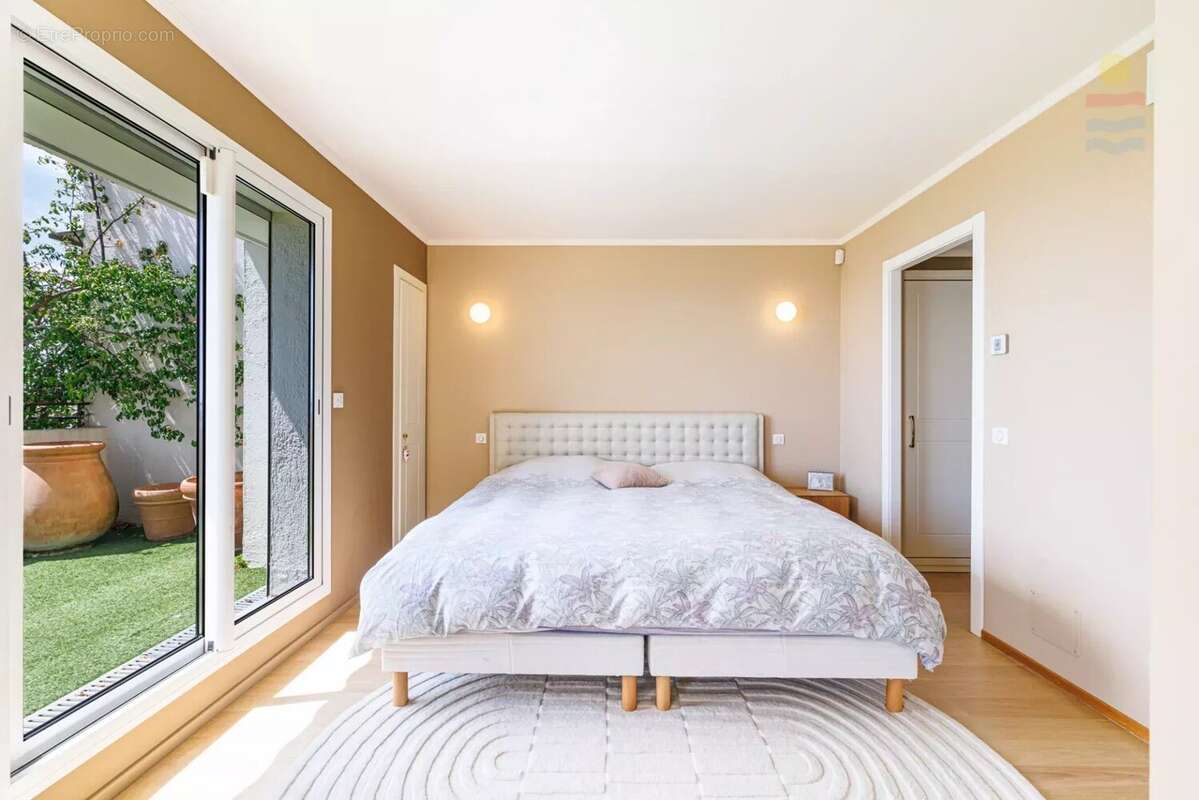 Appartement à VILLEFRANCHE-SUR-MER