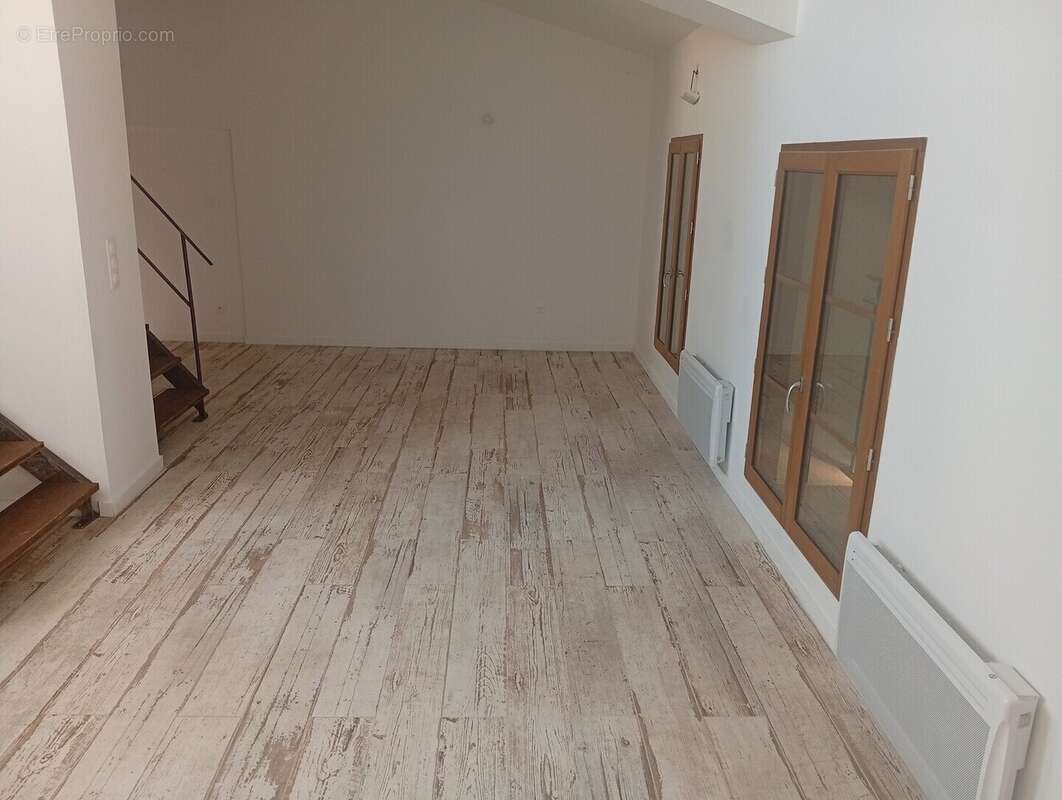 Appartement 91 m² à Rognes  - photo 5