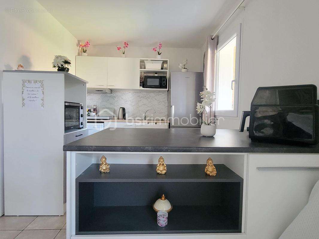 Pavillon T3 de 54 M² + 15 m² de vérenda + grand jardin dans une résidence sécurisée avec pisicine, entre Colombiers et Béziers - photo 7