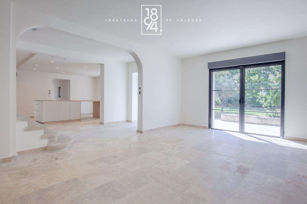 Bastide contemporaine avec dépendance jardin et piscine à Pernes les fontaines - photo 9