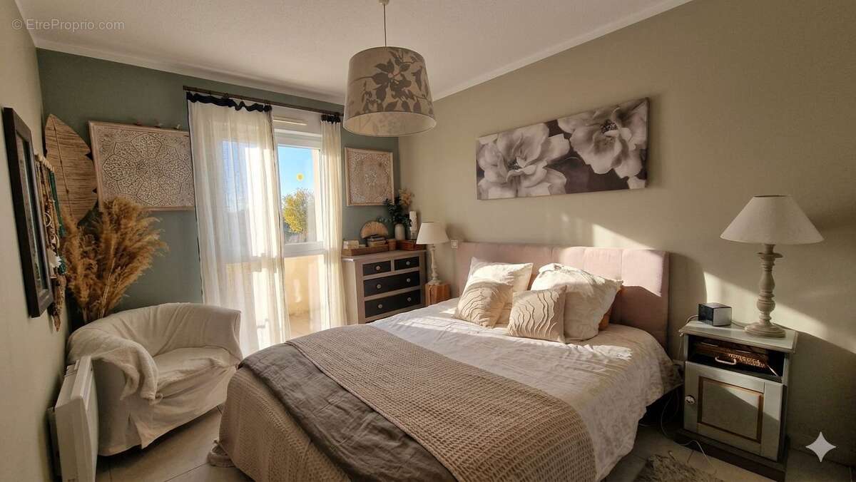 Appartement à MEZE