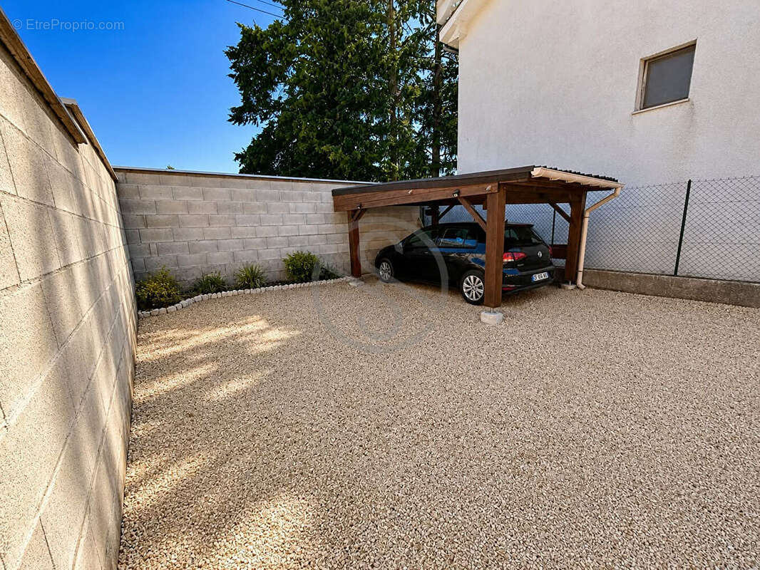 Maison La Cote Saint Andre 6 pièce(s) 122 m2 - photo 14