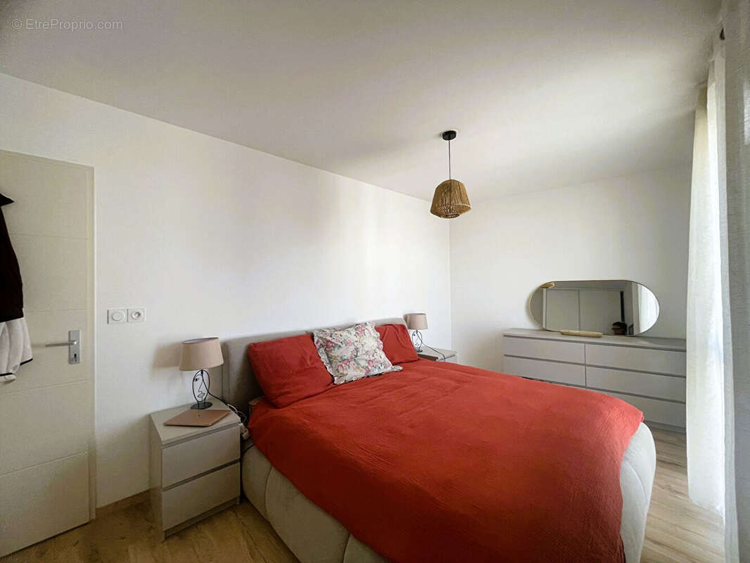 Appartement à MAUGUIO
