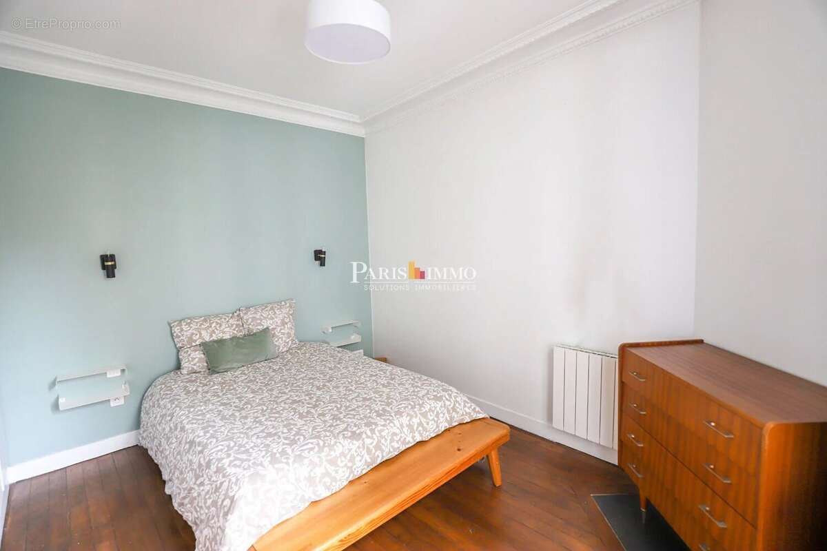 Appartement à PARIS-18E