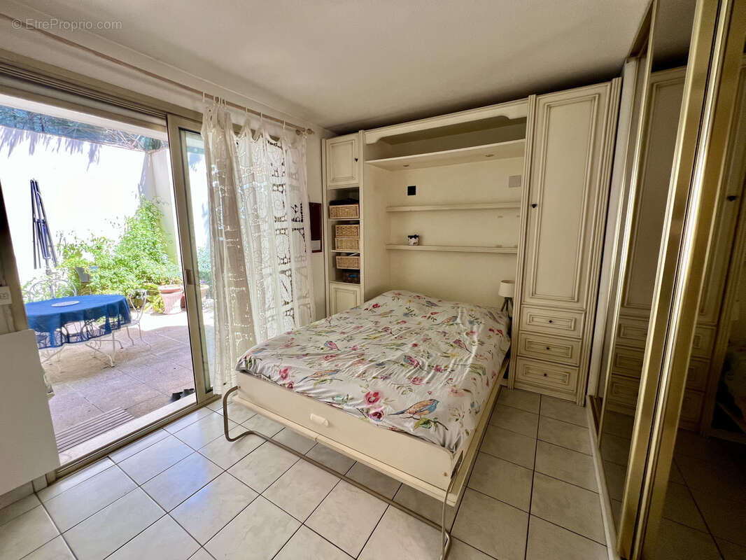 Appartement à LE CANNET