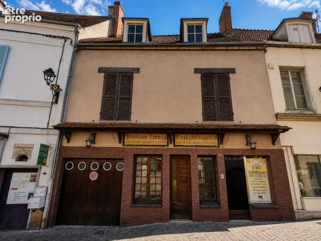 Maison de ville à rénover - photo 1