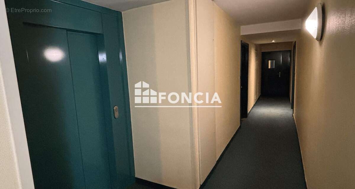 Appartement à SARTROUVILLE
