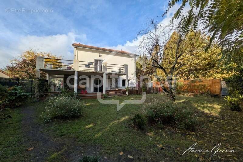 Maison à VILLENAVE-D'ORNON