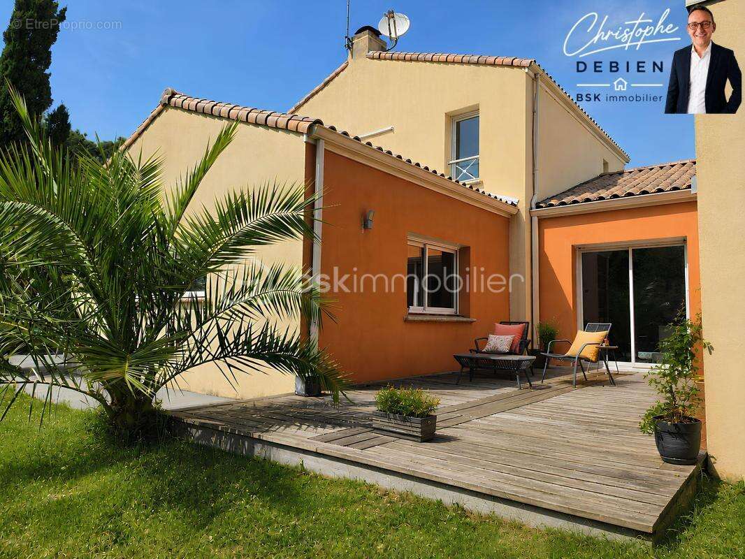Couëron / atlantis – un écrin de verdure - propriété familiale de 246 m², 5 chambres, piscine, pool-house, terrain 3 319 m² - photo 22