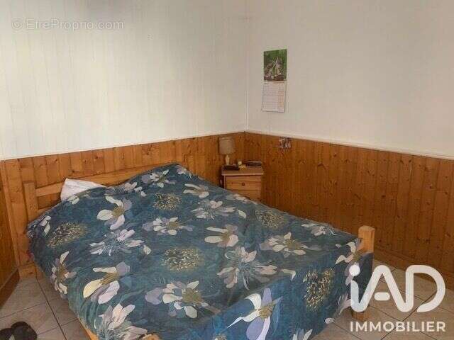 Appartement 327 m² à Cernusson  - photo 3