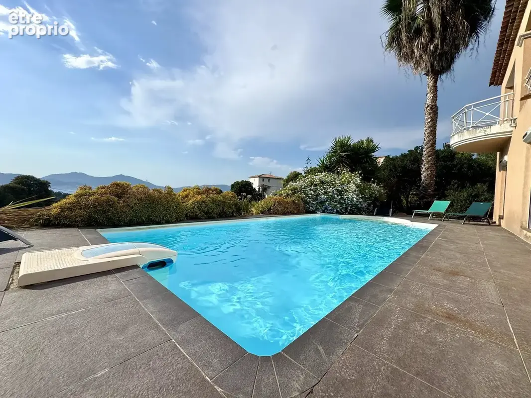 Porticcio – villa avec piscine et vue panoramique sur le golfe d’ajaccio - photo 13