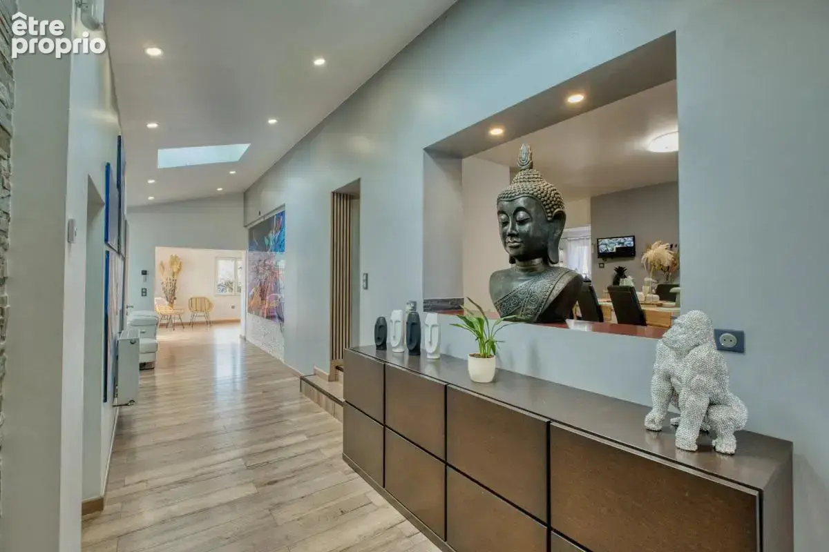 Maison de 8 pièces de 225 m² à Lemud - photo 3