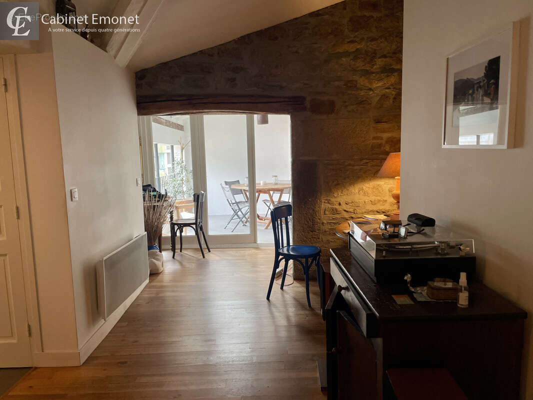 Appartement à SAINT-ETIENNE