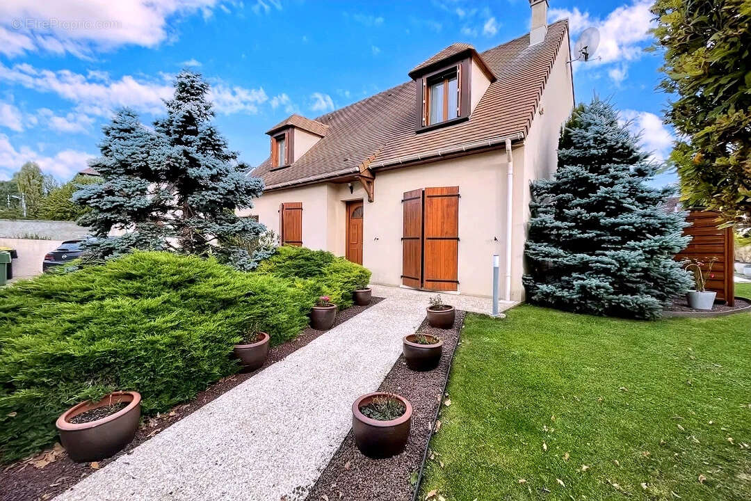 Maison à VILLIERS-SUR-MORIN