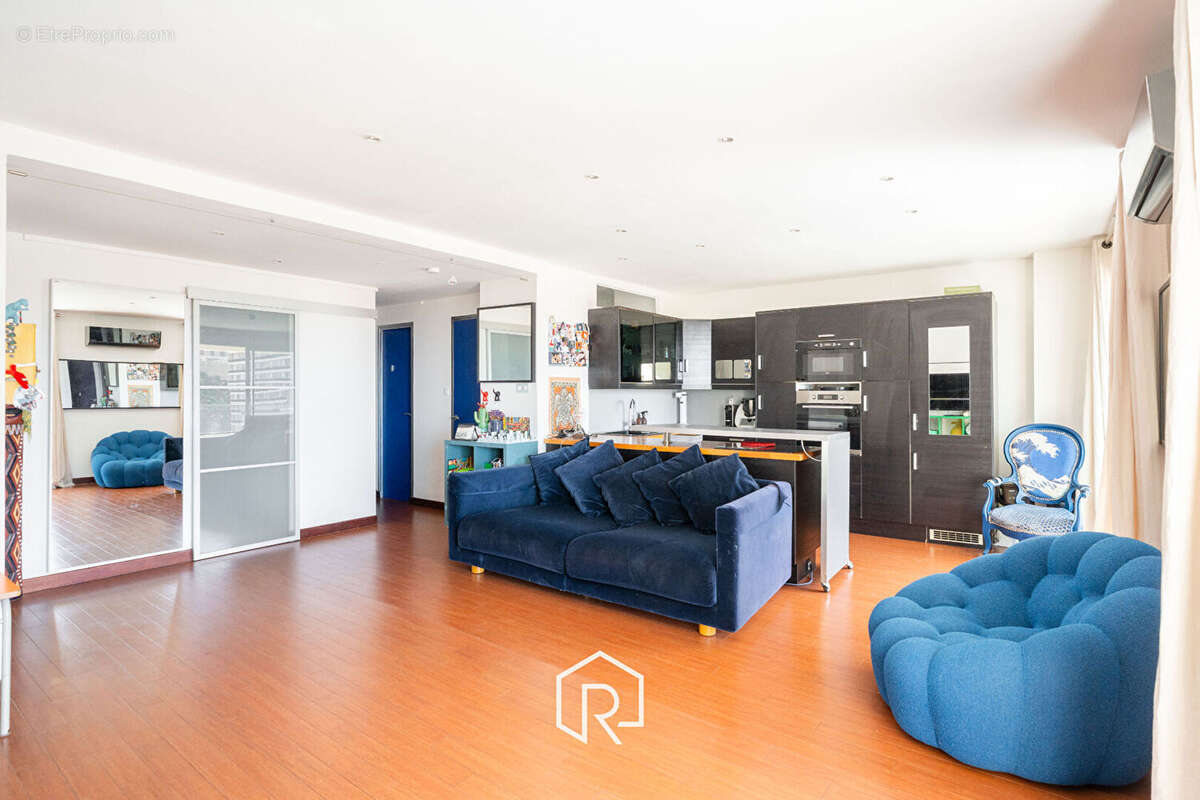 Appartement à MARSEILLE-7E