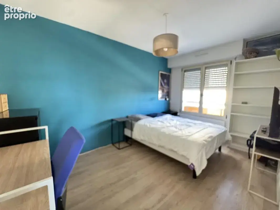 Appartement type 5 - 3 chambres - proche tramway et commerce - photo 6