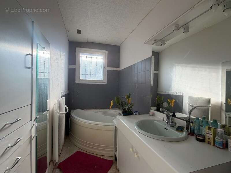 Maison à SAINT-SULPICE