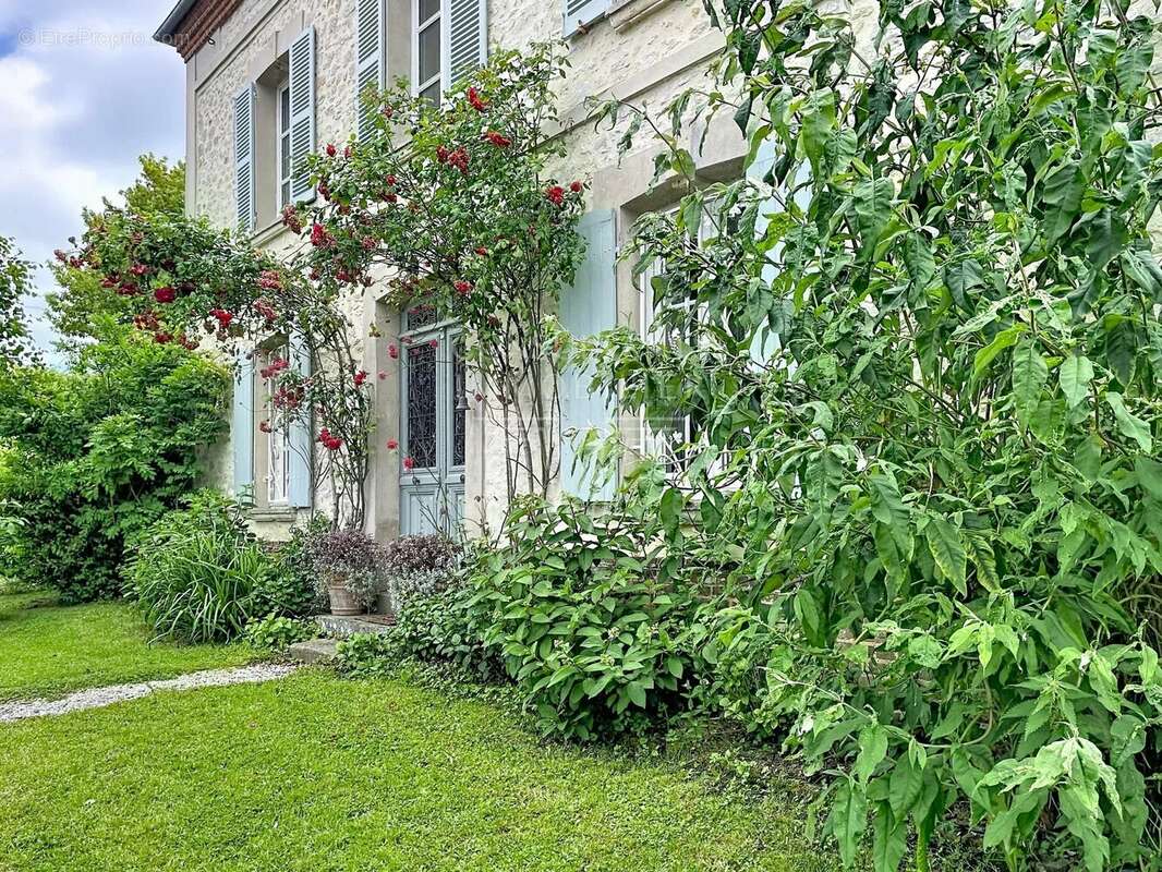 Maison à CAMBREMER