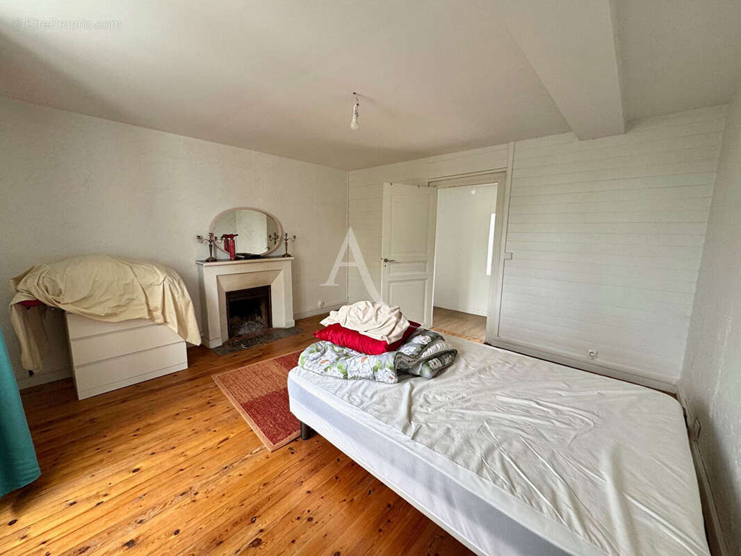 Maison à LE MOLAY-LITTRY