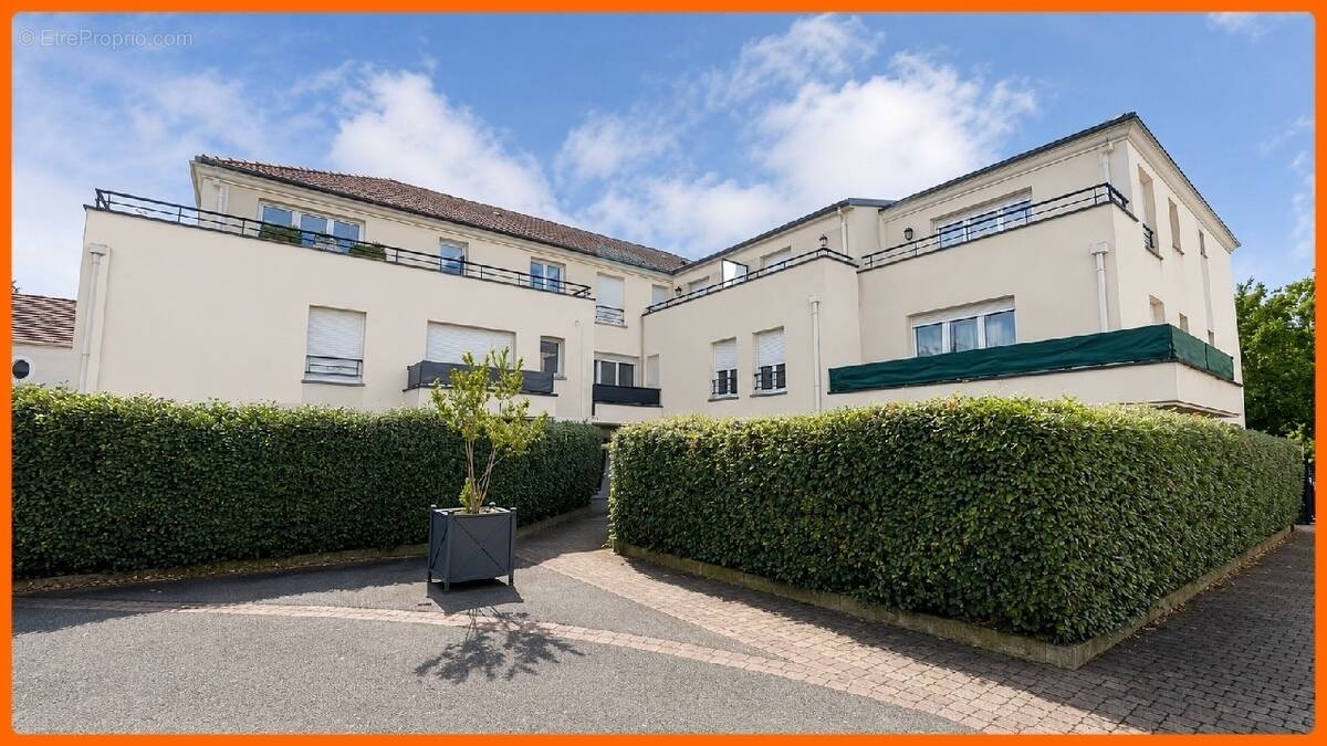 Appartement à LOUVRES