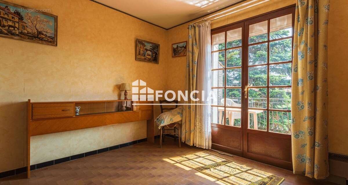 Villa individuelle – Au calme absolu en fond d’impasse - Proche centre-ville - photo 12