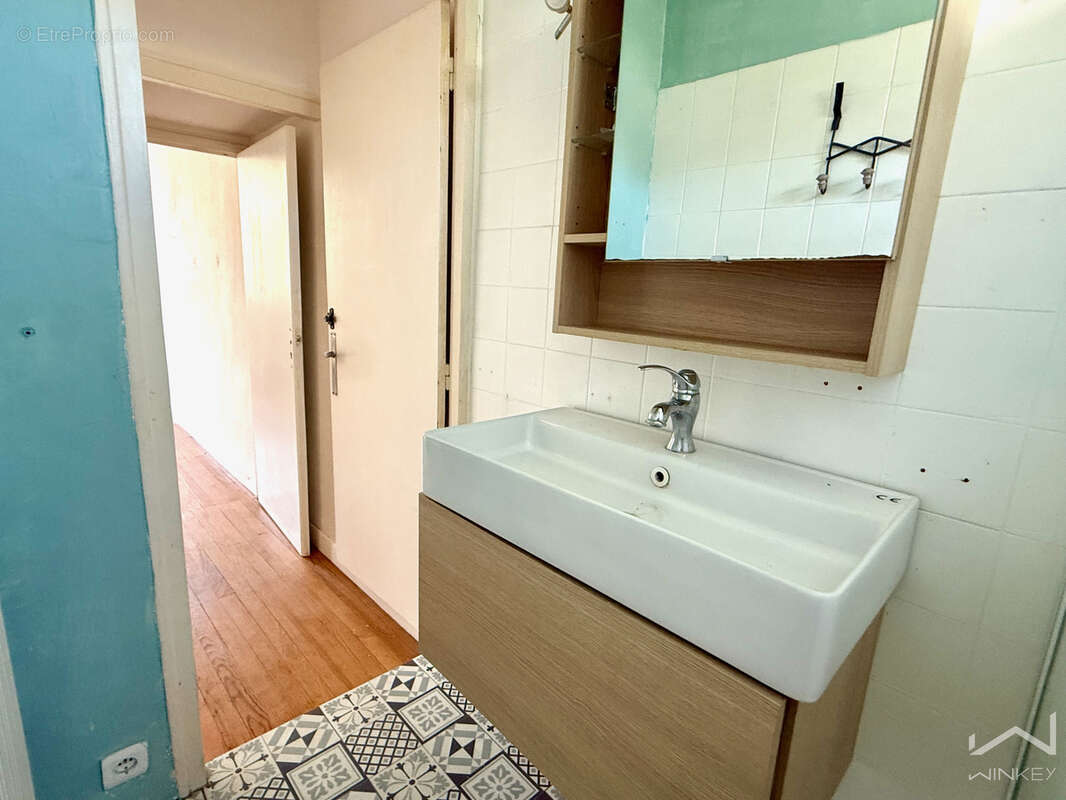 Nathalie sinard vous présente cette maison de ville indépendante à valréas   3 chambres   fort potentiel d'amé - photo 6