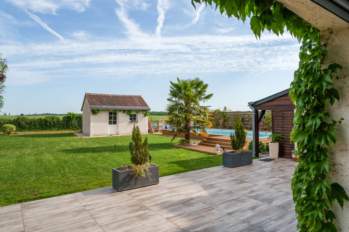 Jolie propriété avec piscine proche de Tours - photo 2