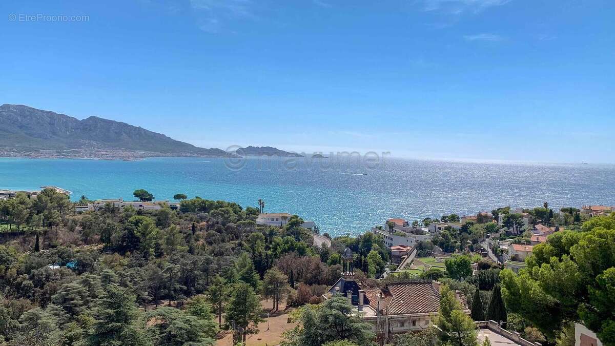 Appartement 103 m² T3/4 - VUE MER - cave - garage - Les Alpilles - 13007 Marseille n°3 - Appartement à MARSEILLE-7E