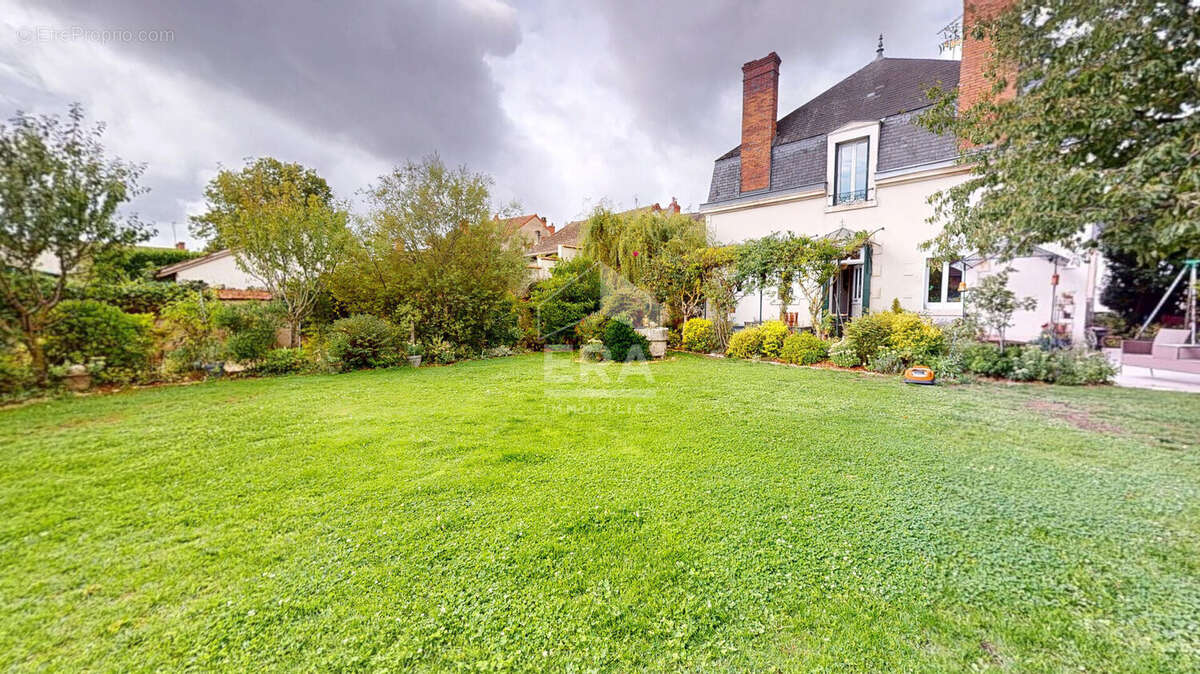 Autre à COSNE-COURS-SUR-LOIRE