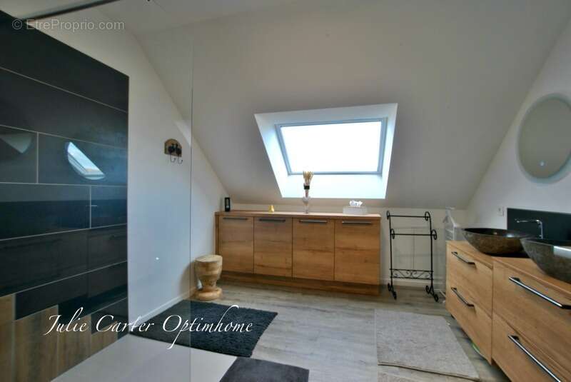 Maison à COURTILLERS