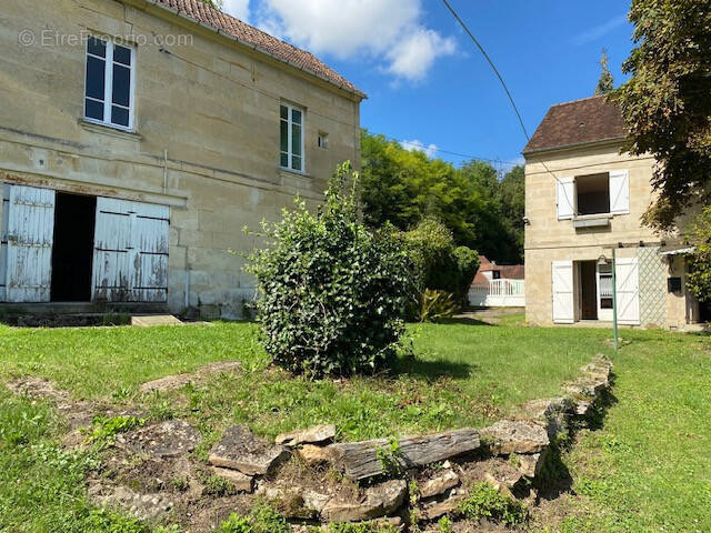 Maison à CHARS