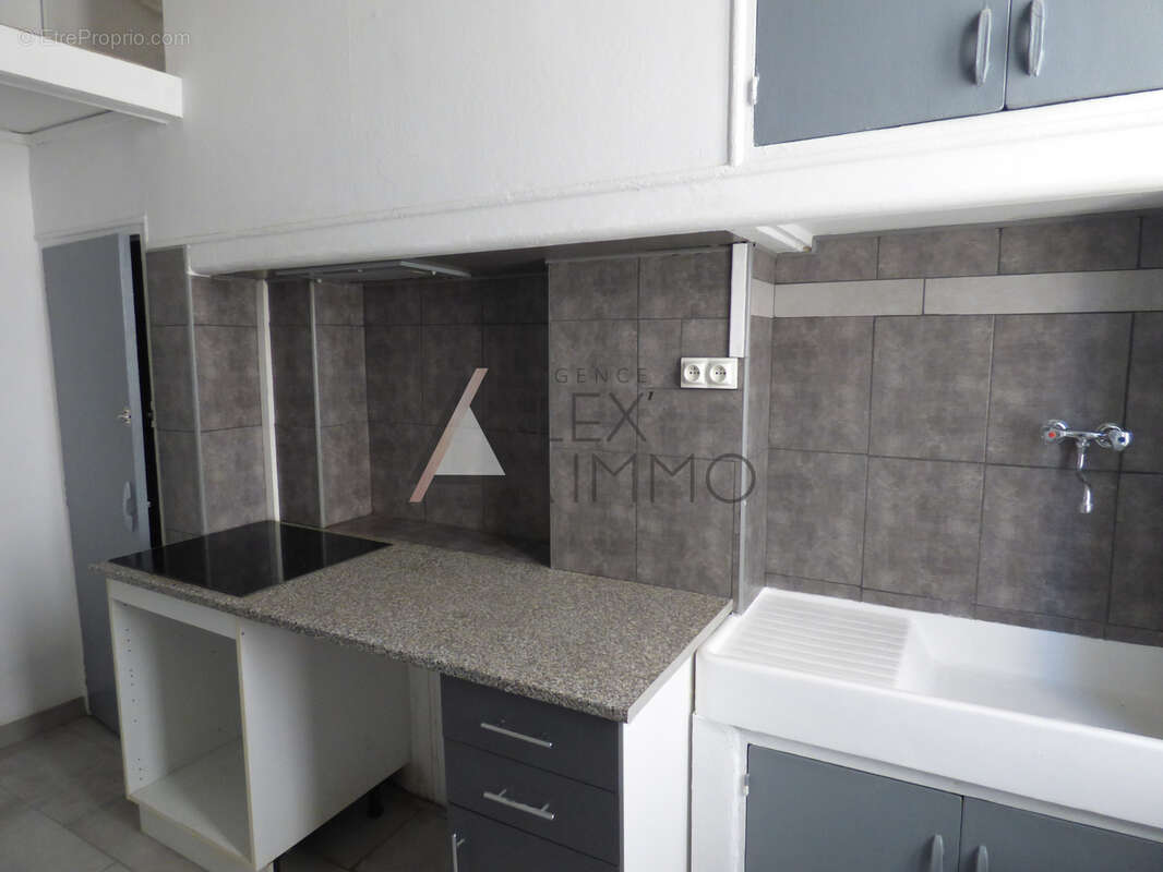 Appartement à MARSEILLE-4E