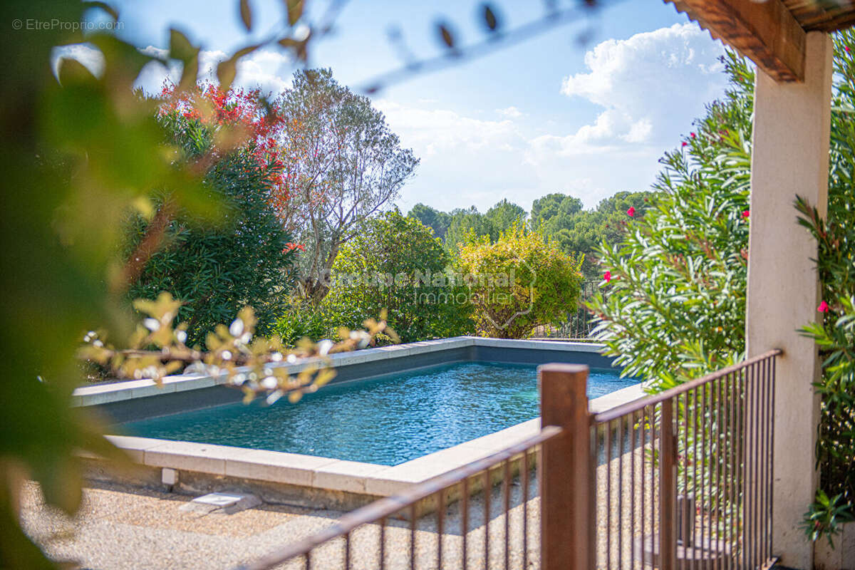 Maison à GREOUX-LES-BAINS