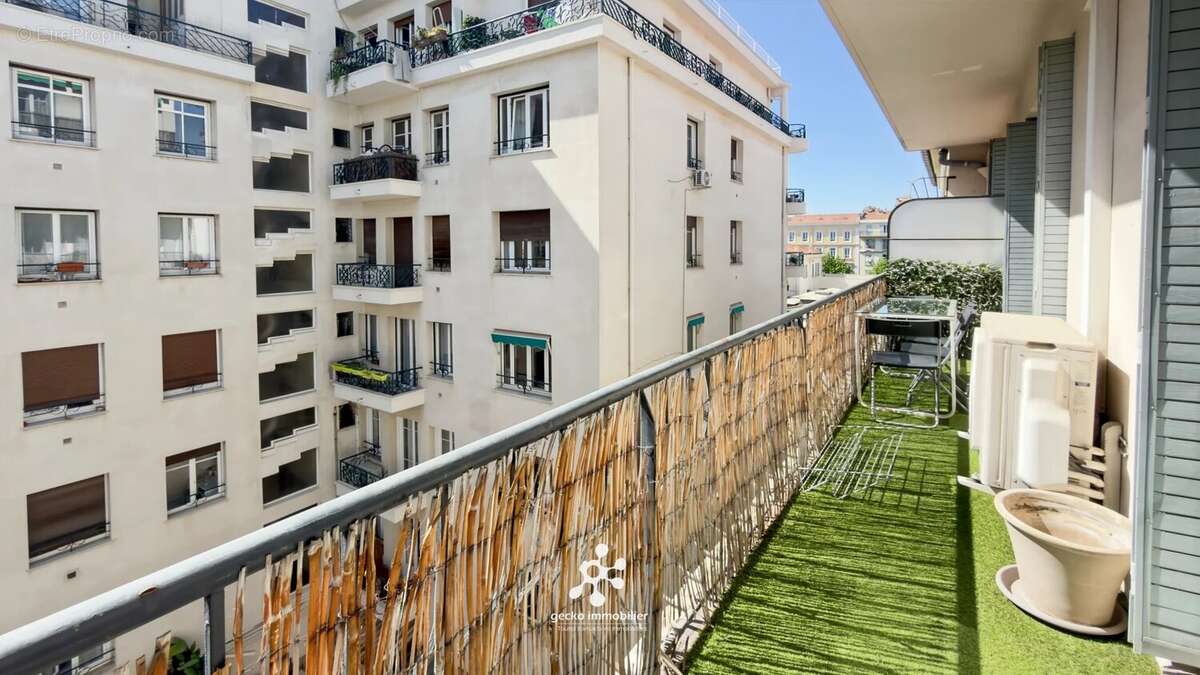 NICE - Hôtel des Postes / Wilson - 3P - rénové - balcon - photo 10