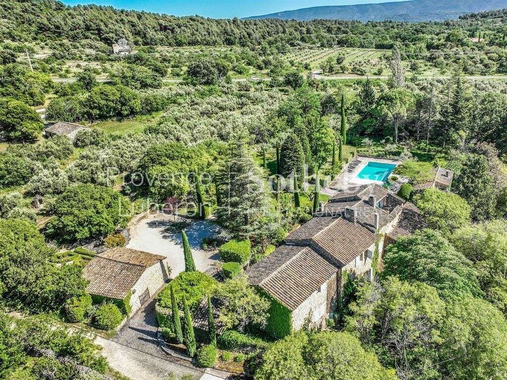 Maison à GORDES