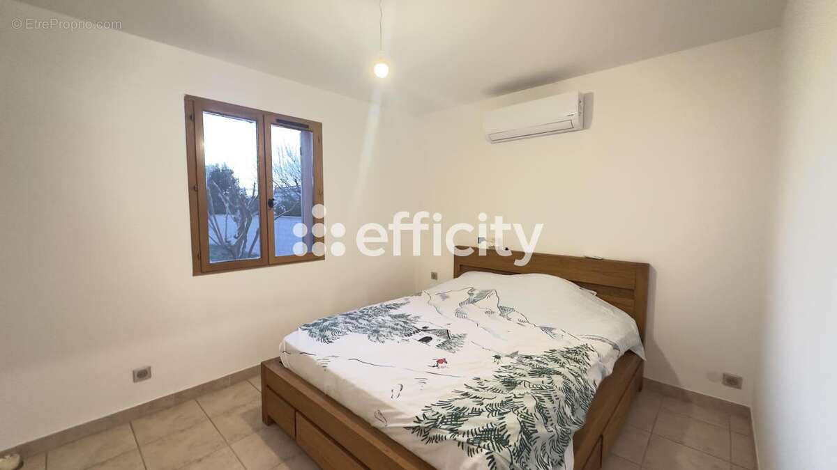 Maison à SAINT-GENIES-DE-COMOLAS