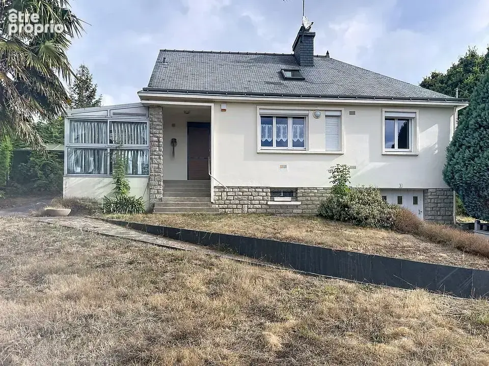 Maison à SAINT-AVE