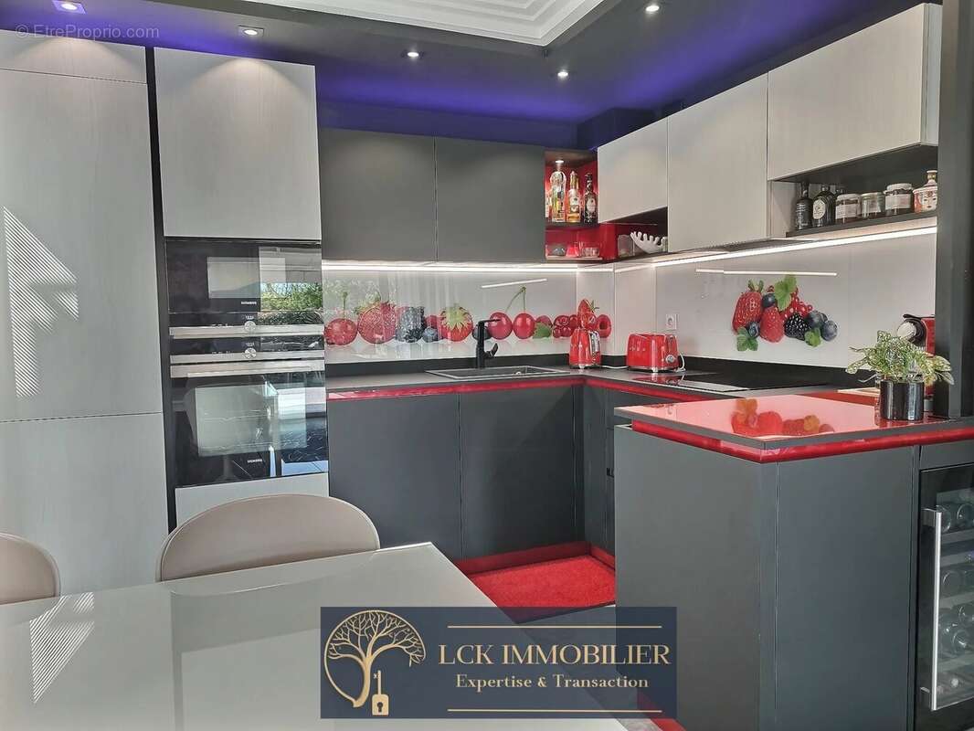 Appartement à PUGET-SUR-ARGENS