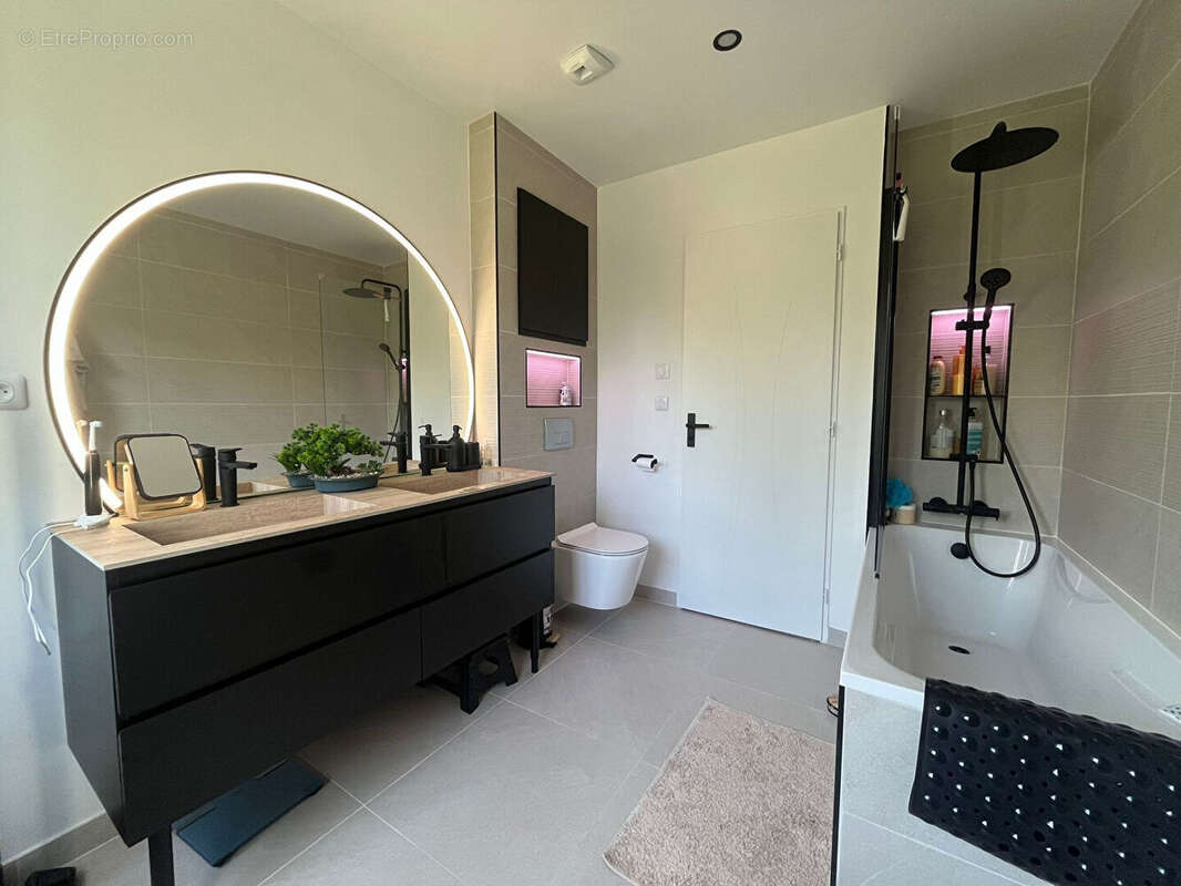 Maison à GRISY-LES-PLATRES