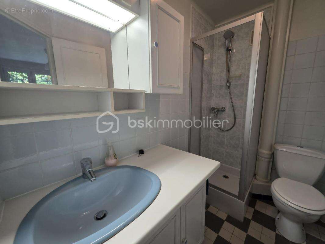 Maison individuelle - 4 chambres - grand terrain - photo 16