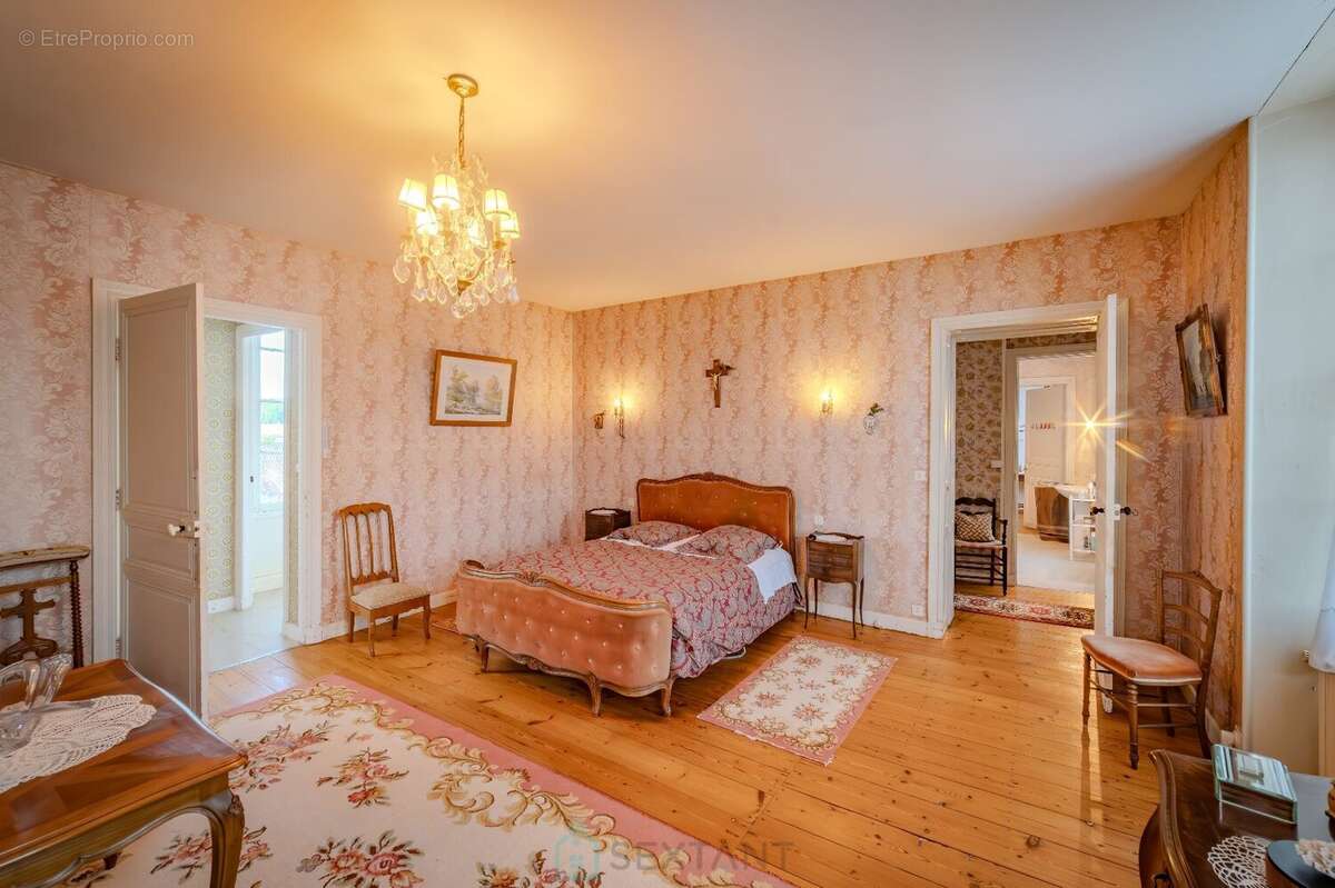 Magnifique propriete avec maison de maitre et dependances sur  + de 3 ha - photo 17