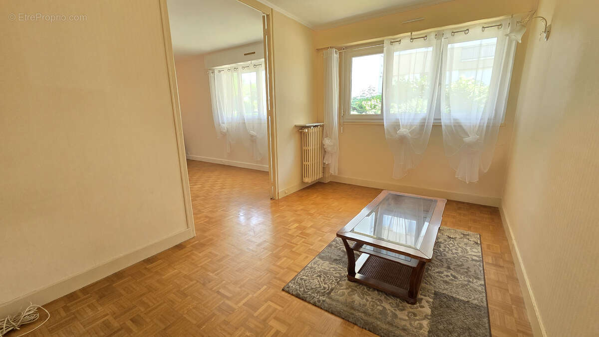 Appartement à BOISSY-SAINT-LEGER