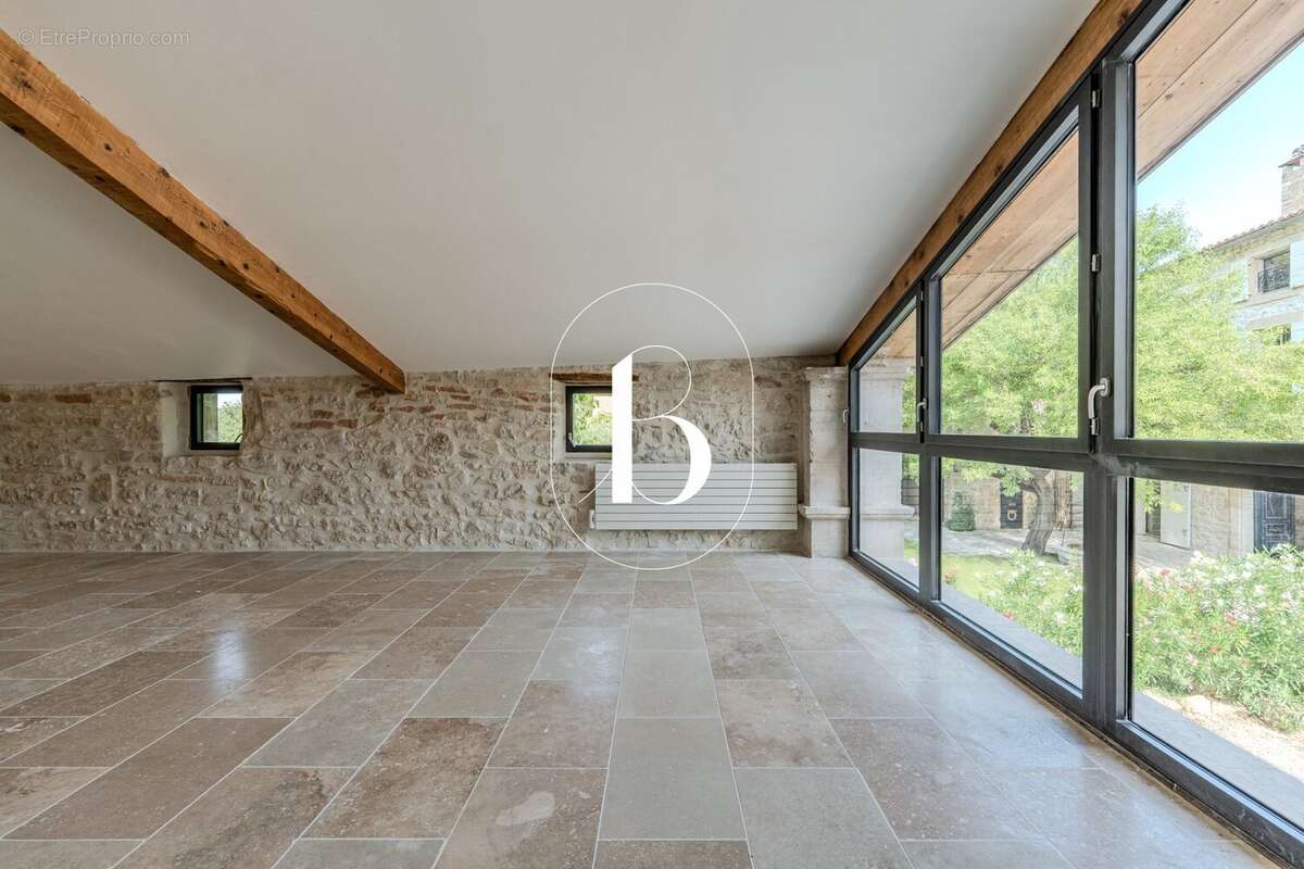 Maison 950 m² à Goudargues  - photo 37