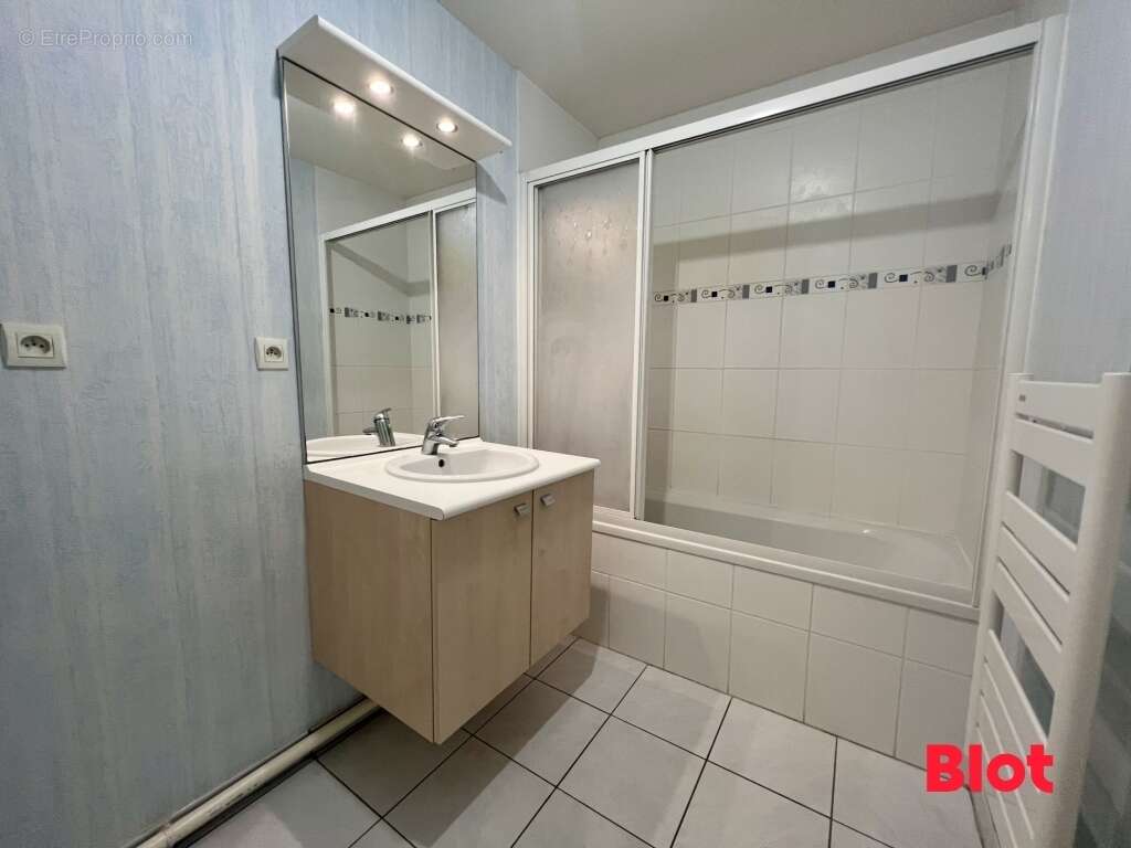 Appartement à MONTAUBAN-DE-BRETAGNE